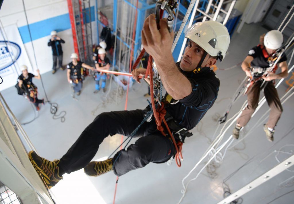 Curso IRATA Madrid: Formación Profesional en Trabajos Verticales con TTR 1 Instructor TTR Mikel Gomez